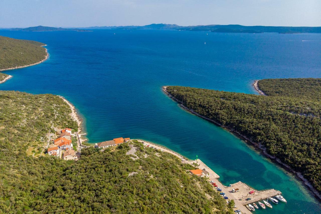 Apartments Linda Sestrunj Экстерьер фото