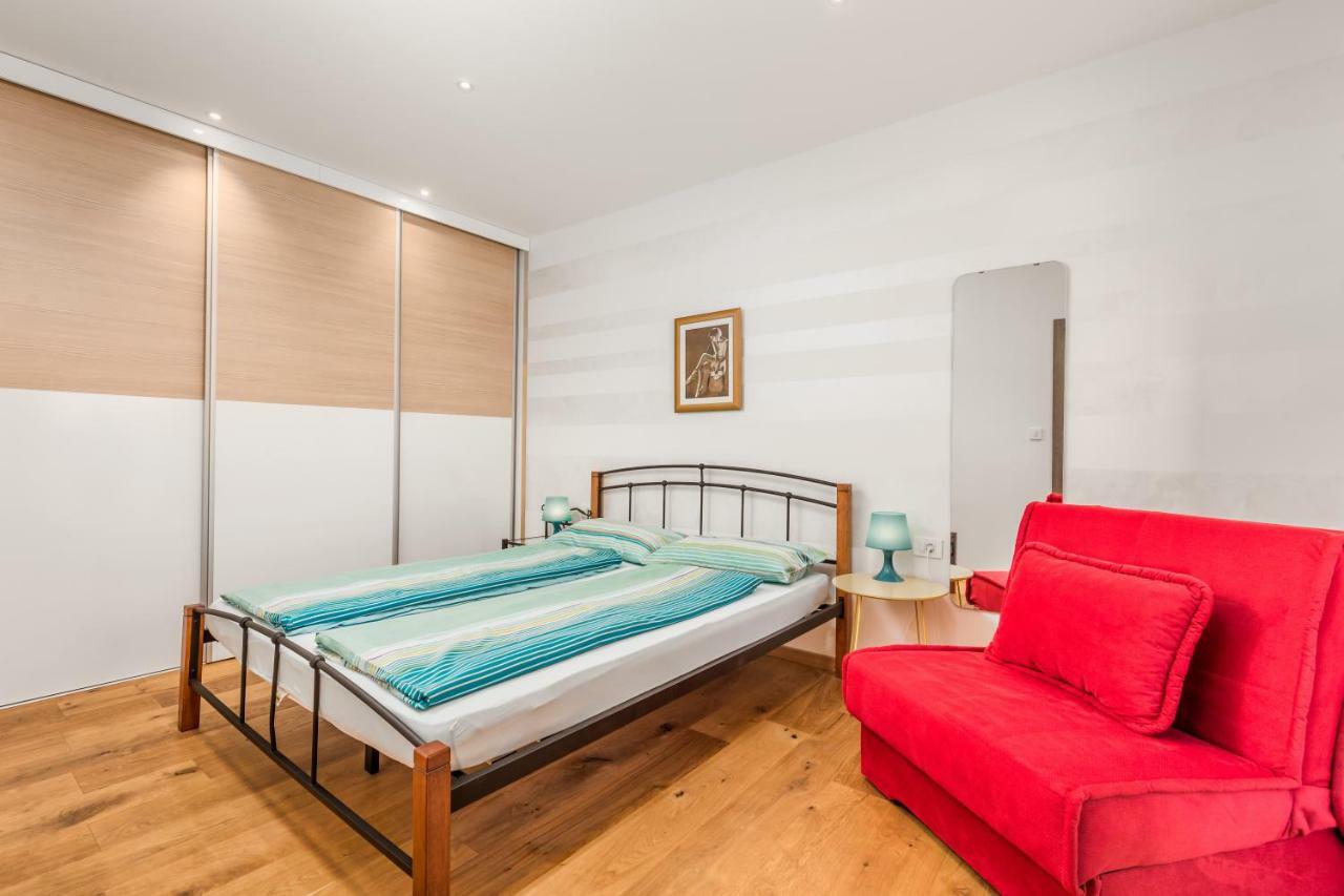 Apartments Linda Sestrunj Экстерьер фото