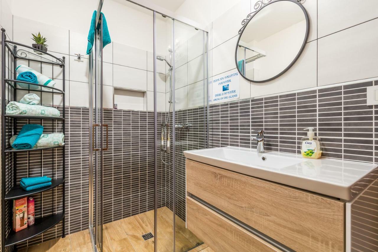Apartments Linda Sestrunj Экстерьер фото