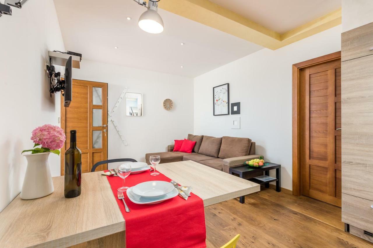 Apartments Linda Sestrunj Экстерьер фото